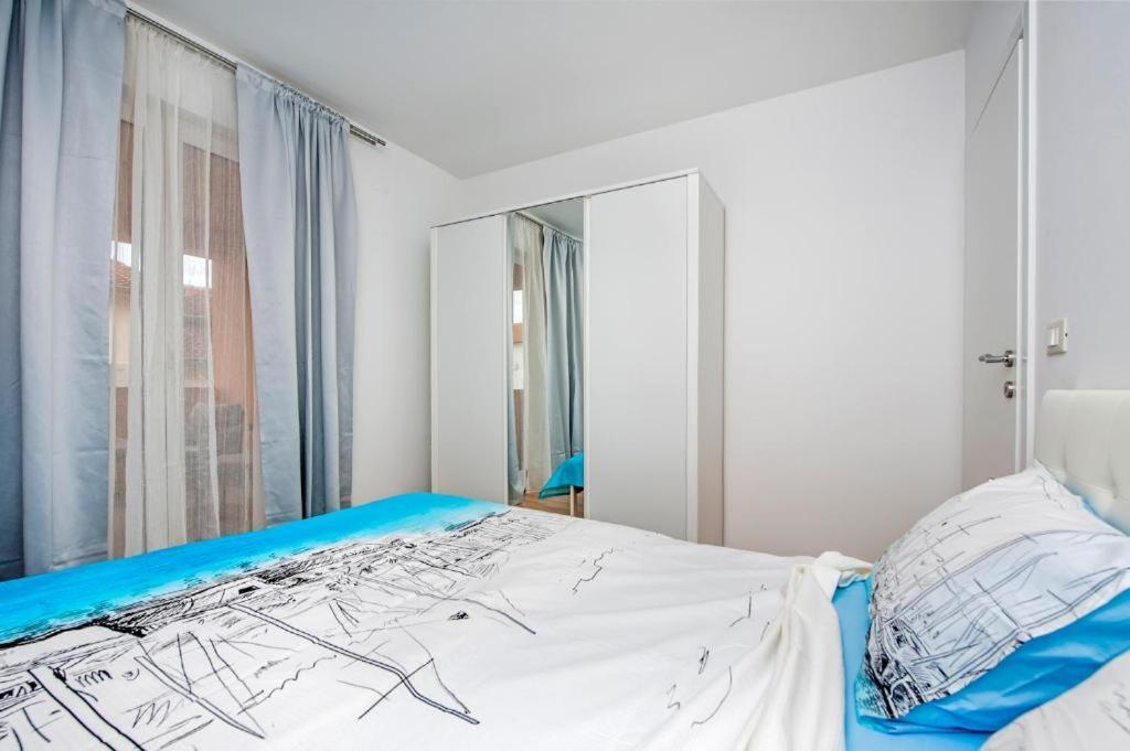 Aria Room And Apartmant Fuga Rovinj Exterior photo